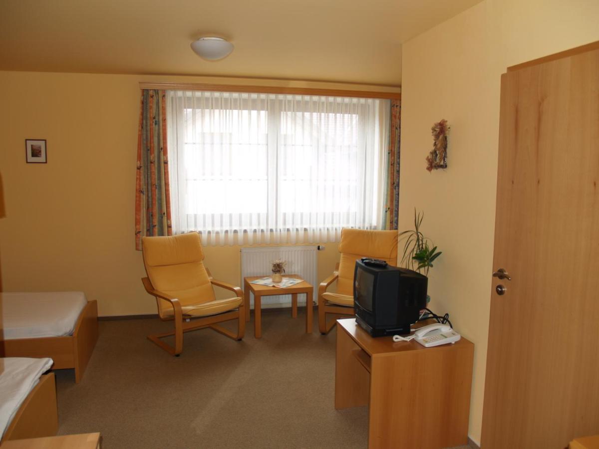 Motel U Krbu Vestec  Room photo